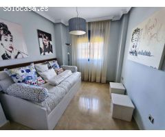 Descubre tu nuevo hogar en Almuñécar: piso de 85 m² con vistas al mar