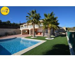 SE VENDE CHALET DE CUATRO DORMITORIOS EN SAN JUAN. SEVEND GROUP.COM