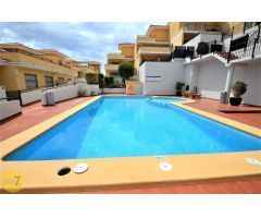 SE VENDE BUNGALOW D E4 DORMITORIOS CON GARAJE EN ALFAS DEL PI