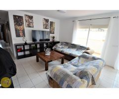 SE VENDE BUNGALOW D E4 DORMITORIOS CON GARAJE EN ALFAS DEL PI