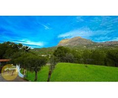 SE VENDE FINCA RUSTICA EN FINESTRAT PARA REFORMAR DE 6 DORMITORIOS
