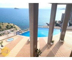SE VENDE PISO REFORMADO DE 1 DORMITORIOS CON VISTAS AL MAR Y PLAZA DE GARAJE