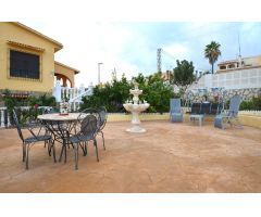 SE VENDE GRAN CHALET EN LA NUCIA