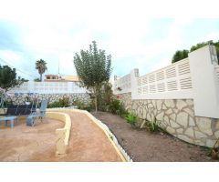 SE VENDE GRAN CHALET EN LA NUCIA