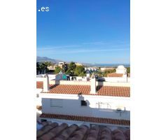SE VENDE ADOSADO DE DOS DORMITORIOS EN LA NUCIA CON VISTAS AL MAR