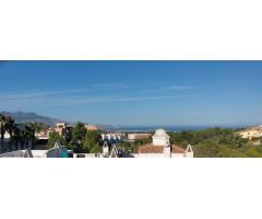 SE VENDE ADOSADO DE DOS DORMITORIOS EN LA NUCIA CON VISTAS AL MAR