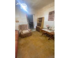 CARIHUELA SOL VENDE VIVIENDA PARA REFORMAR CON JARDIN