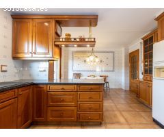 CHALET INDEPENDIENTE CON JARDÍN Y PISCINA PRIVADOS EN SURIA