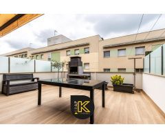 ESPECTACULAR CASA CON DOS GRANDES TERRAZAS