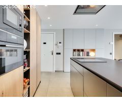 Piso luminosos y reformado con zona comunitaria en Sant Joan Despí