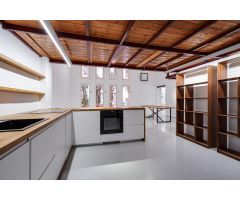 Oficina en alquiler en Sarrià – Espacio versátil