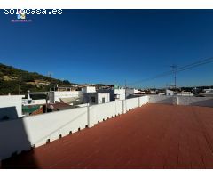 Se vende casa de pueblo en Estación de San Roque