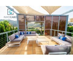 VILLA CON PISCINA PRIVADA EN ALQUILER VACACIONAL