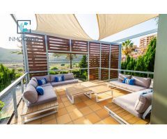 VILLA CON PISCINA PRIVADA EN ALQUILER VACACIONAL