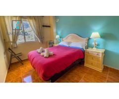 LUMINISO APARTAMENTO VACACIONAL EN CALA REONA, VISTAS A MAR Y MONTAÑA
