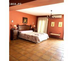 CASA CON LICENCIA RURAL EN ALMODOVAR   ( CORDOBA )