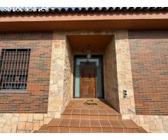 EXCLUSIVO CHALET EN EL BRILLANTE ( CORDOBA )