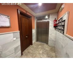 EXCELENTE PISO BAJO  V.P.O. CON PISCINA Y COCHERA CERCANO AL VIAL NORTE ( CORDOBA )