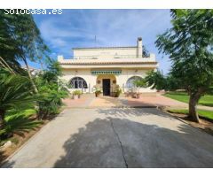 CHALET URBANO ZONA CAMPITO !!!!!
