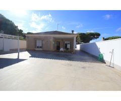 CHALET CON PISCINA ZONA RANA VERDE  NO HIPOTECABLE
