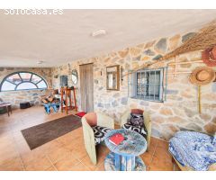 Se vende gran finca rústica segregada con varios apartamentos independientes. PINAR FRANCESES