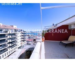 Atico Dúplex con vistas al mar y al Montgó en el puerto de Dénia