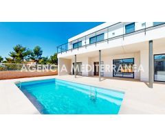 Moderna y amplia propiedad de nueva construcción.