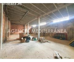Local en Venta en Jávea: Oportunidad Única de Inversión