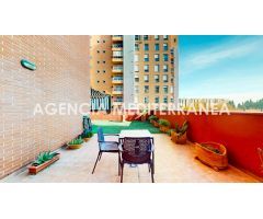 Luminosa vivienda con gran terraza en Nou Campanar