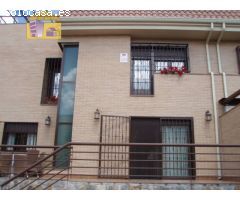 SE VENDE HERMOSO CHALET EN PARLA, ZONA LA ERMITA