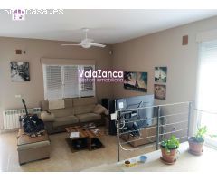 ValaZanca vende chalet en esquina en Yeles