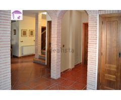 VALAZANCA VENDE CHALET EN PANTOJA