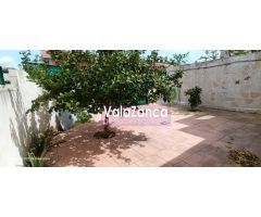 VALAZANCA VENDE CASA-CHALET EN PARCELA DE ESQUINA