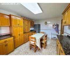 Chalet en Cala Gamba, a tan solo 200m del mar.