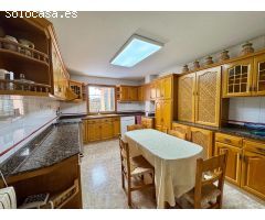 Chalet en Cala Gamba, a tan solo 200m del mar.
