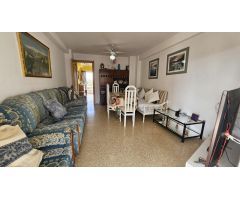 Se vende bonito piso en el corazón de la playa de San Juan