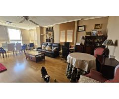 Se vende Piso con Preciosas Vistas al Mar