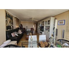 Se vende Piso con Preciosas Vistas al Mar