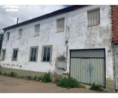 CASA CON TERRERO PRÓXIMA A LEON PARA REFORMAR