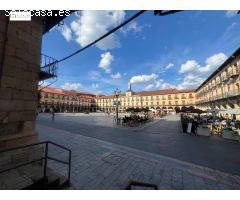 EDIFICIO EN CASCO HISTORICO CON VISTAS A LA PLAZA MAYOR
