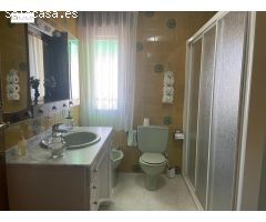 CASA CON PATIO Y NAVE