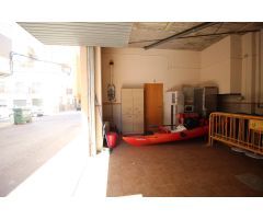 VIVIENDA CON GARAJE Y LOCAL