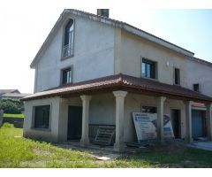 VENTA DE CHALETS NUEVOS EN SANTIAGO, ZONA BERTAMIRÁNS