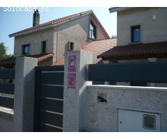 VENTA DE CHALETS NUEVOS EN SANTIAGO, ZONA BERTAMIRÁNS
