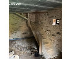 Venta de casa de piedra en Gomesende