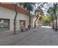 5 locales consecutivos delante de la zona educacional Sescelades