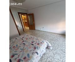 SE VENDE PISO ZONA FERIA