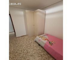 SE VENDE PISO ZONA FERIA