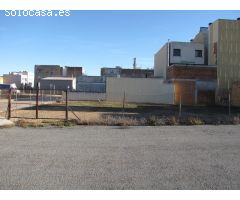 SOLAR URBANO ESQUINERO EN LALDEA