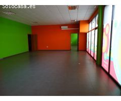 AMPLIO LOCAL COMERCIAL EN AVENIDA JOSEP TARRADELLAS